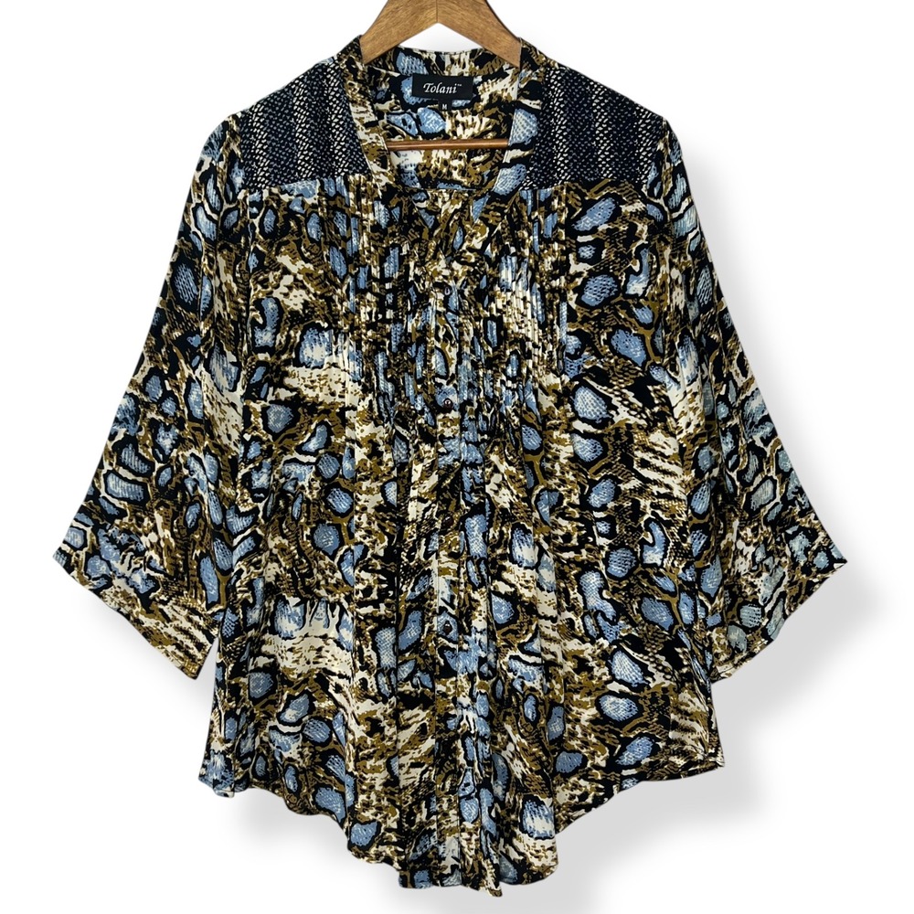 Tolani M‎ 100% Silk Snake Print Pleated Tunic Top Button Up V Neck Blue Brown